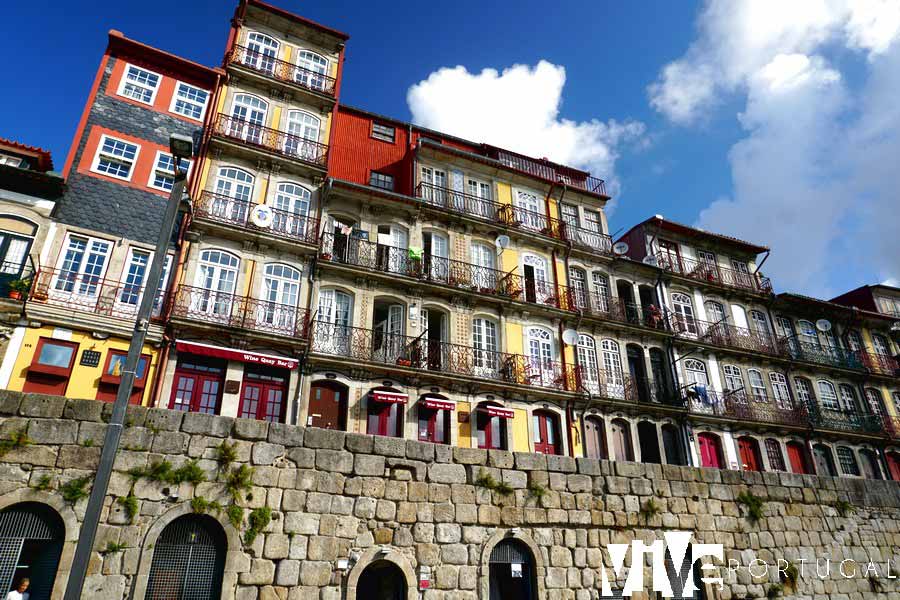 Casas de la Ribeira guía de Oporto