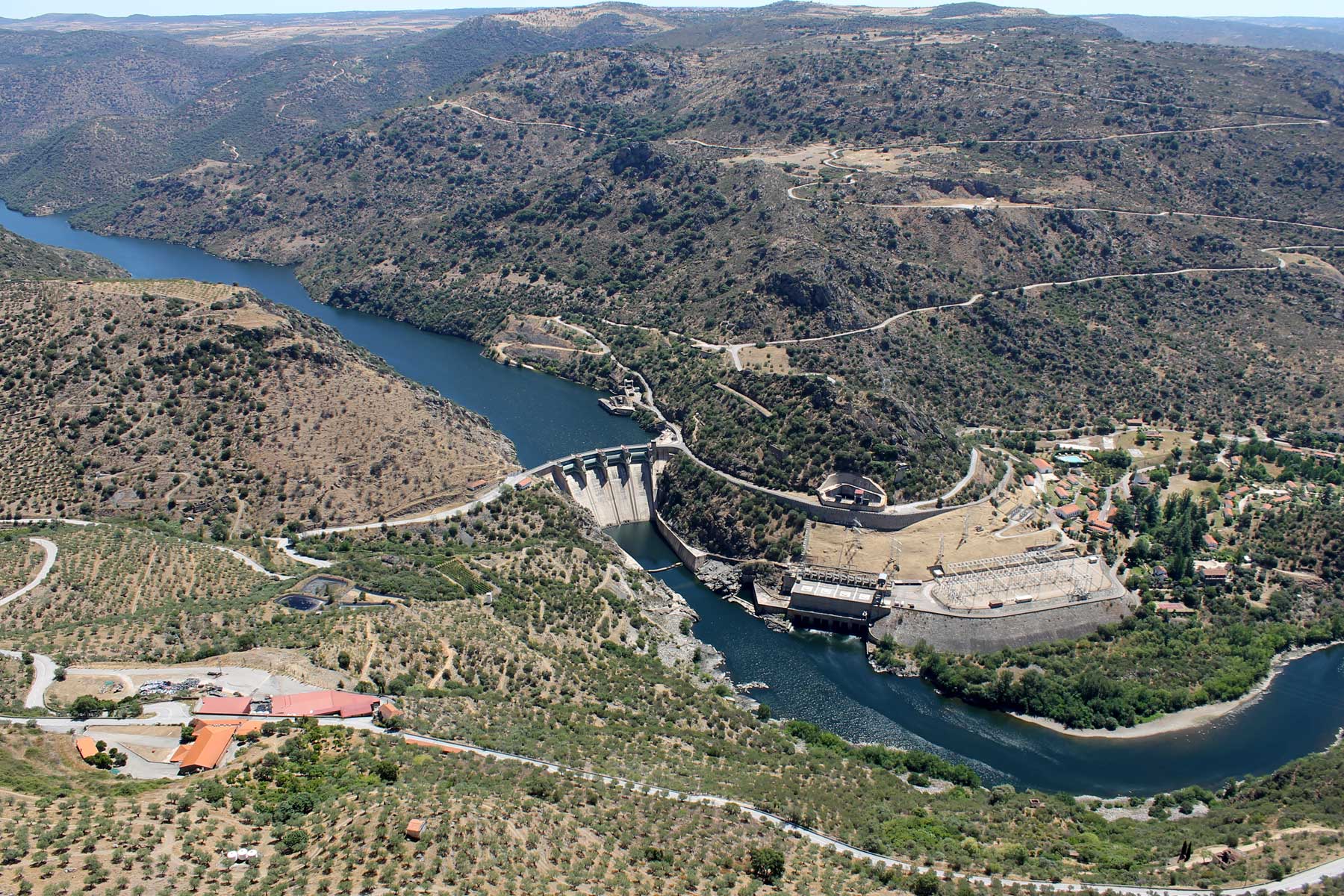 Mirador Penedo Durao El Duero A Vista De Pajaro Vive Portugal