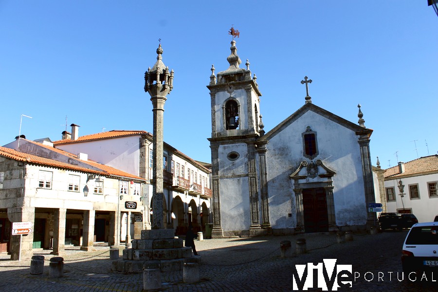 Igreja de São Pedro y Pelourinho Trancoso Portugal